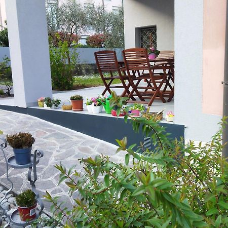 Апартаменты Rose Garden House Wi-Fi Рива-дель-Гарда Экстерьер фото